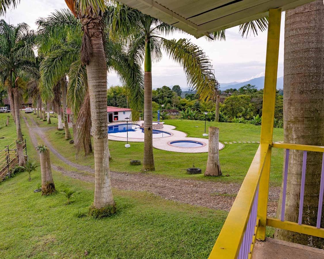 Rancho Chihuahua Hotel Filandia Exterior photo